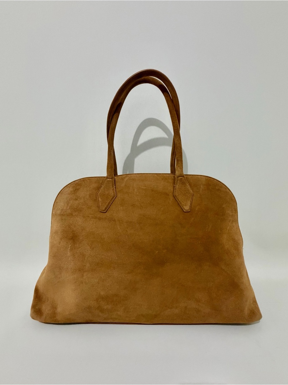 Reformation
Oversized Seraphina Suede Tote - Picture 3 of 8